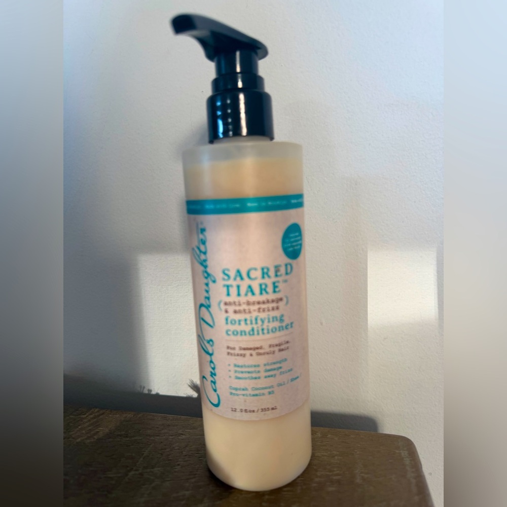 Carols Daughter Sacred Tiare Fortifying Conditioner